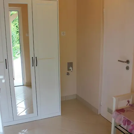 Malina Apartment *